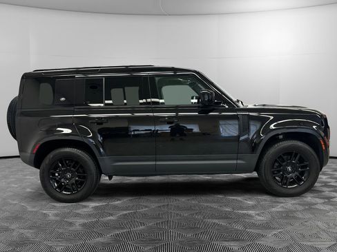 Used 2024 Land Rover Defender 110 S AWD/4WD image 6