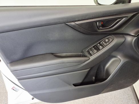 Used 2023 Subaru Crosstrek 2.0i AWD/4WD image 16