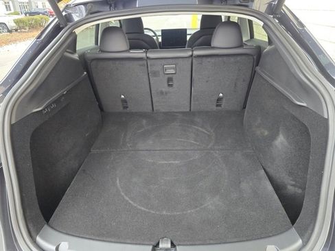 Used 2024 Tesla Model Y Long Range image 38