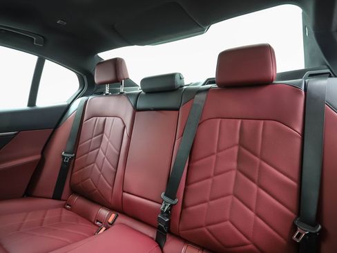 New 2026 BMW 530i xDrive 530i xDrive w/ M Sport Package image 23