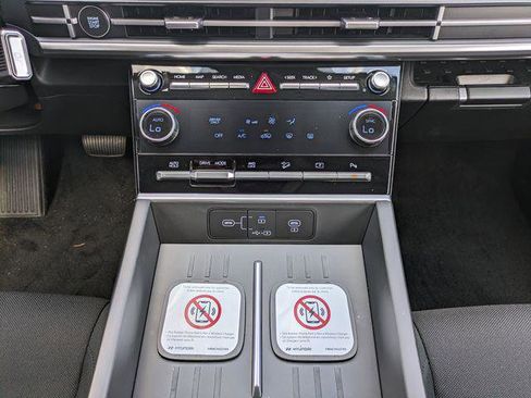 New 2026 Hyundai Santa Fe SE image 18