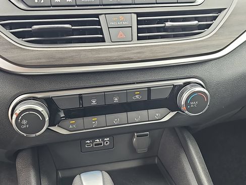 New 2026 Nissan Altima 2.5 SV FWD image 20
