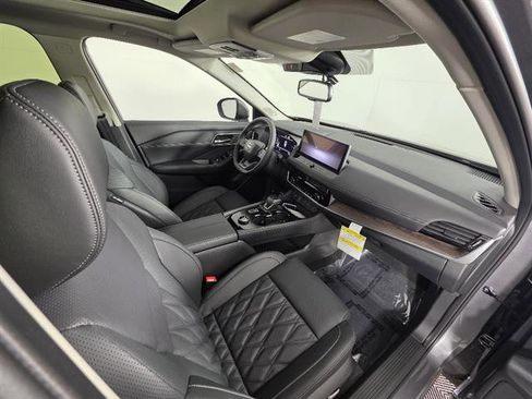 New 2026 Nissan Rogue Platinum AWD/4WD image 15