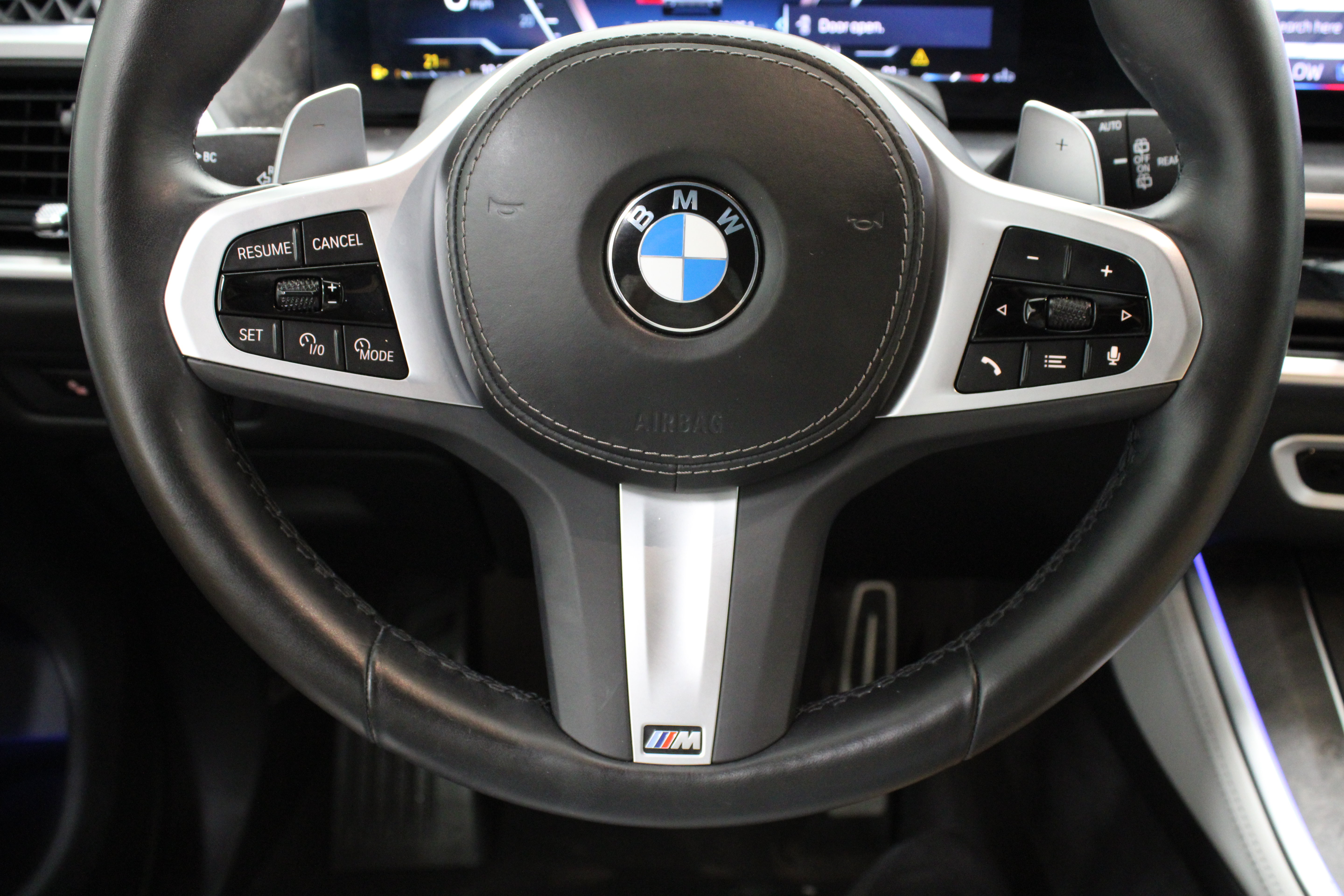 Used 2025 BMW X5 xDrive40i w/ M Sport Package AWD/4WD image 26