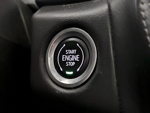Used 2021 Chevrolet Suburban LT RWD image 24