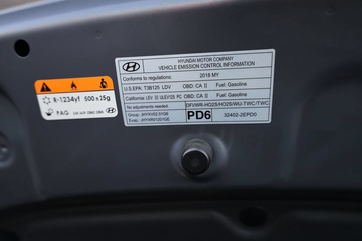 Used 2018 Hyundai Elantra GT FWD image 29