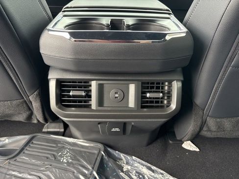New 2025 Ford F150 Lariat w/ FX4 Off-Road Package image 30