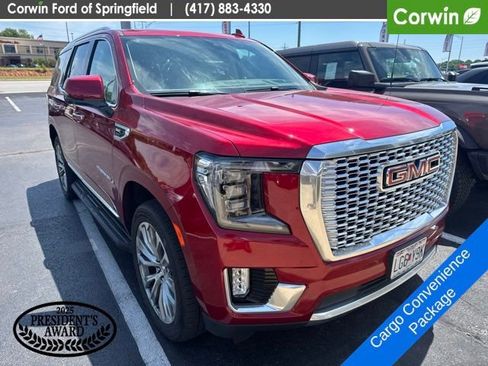 Used 2021 GMC Yukon Denali w/ LPO, Illumination Package AWD/4WD image 3
