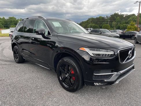 Used 2017 Volvo XC90 T5 Momentum w/ Vision Package AWD/4WD image 7