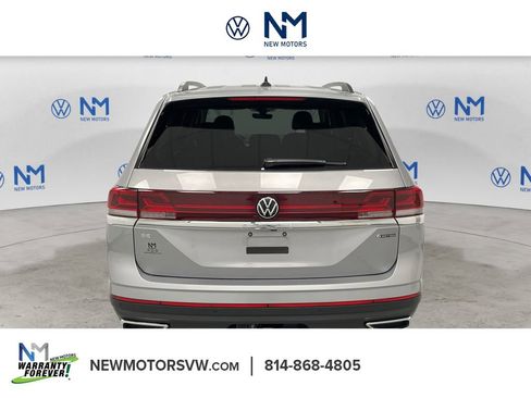 New 2026 Volkswagen Atlas SE image 4
