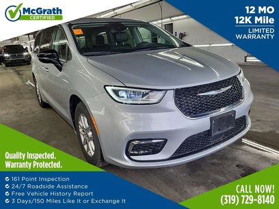 Used 2024 Chrysler Pacifica Touring-L