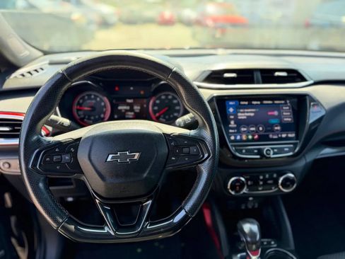 Used 2021 Chevrolet TrailBlazer RS w/ Sun and Liftgate Package FWD image 57