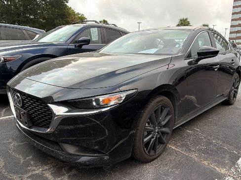 Used 2025 MAZDA MAZDA3 s FWD image 12