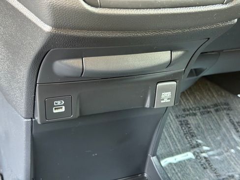 Used 2024 Honda Odyssey EX-L image 25