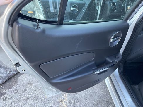 Used 2007 Pontiac Grand Prix w/ Preferred Package image 16