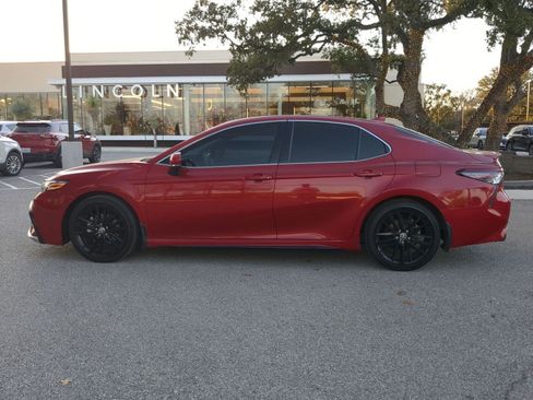 Used 2023 Toyota Camry XSE image 6