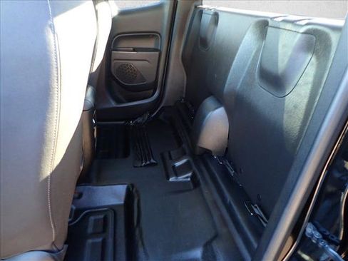 Used 2022 Chevrolet Colorado LT w/ Fleet Safety Package image 8