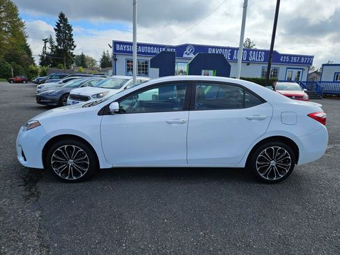 Used 2016 Toyota Corolla LE image 2