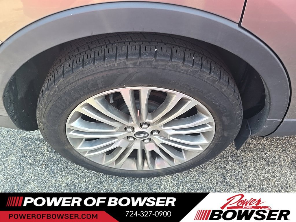 Used 2018 Lincoln MKX Reserve w/ Driver Assistance Package FWD image 11