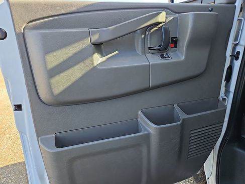 Used 2024 Chevrolet Express 2500 w/ Driver Convenience Package image 12