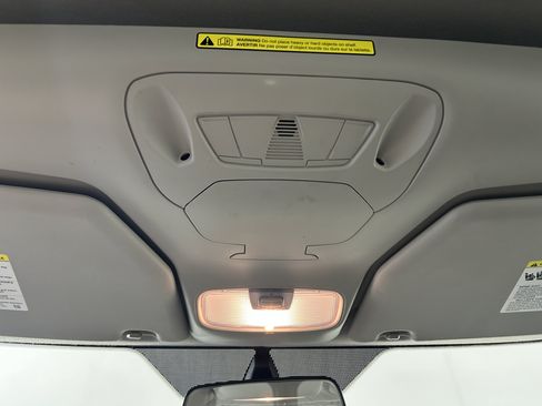 Used 2018 Ford Transit Connect XL FWD image 18