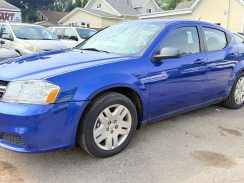 Used 2014 Dodge Avenger SE FWD image 2