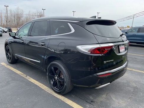 Used 2023 Buick Enclave Essence w/ Sport Touring Edition image 5