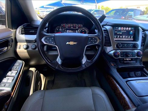 Used 2018 Chevrolet Tahoe Premier AWD/4WD image 6
