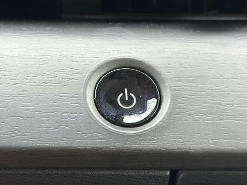 Certified 2023 Nissan Ariya FWD image 8