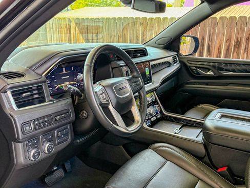 Used 2023 GMC Yukon XL Denali w/ Max Trailering Package AWD/4WD image 18