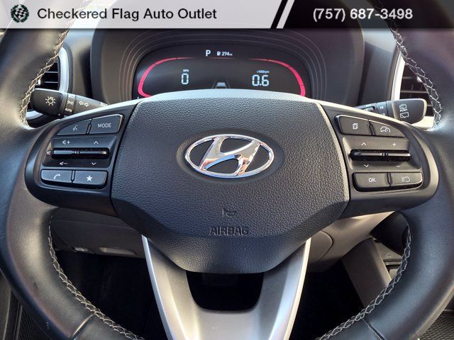 Used 2025 Hyundai Venue SEL FWD image 21