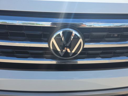 Used 2021 Volkswagen Atlas SE image 23