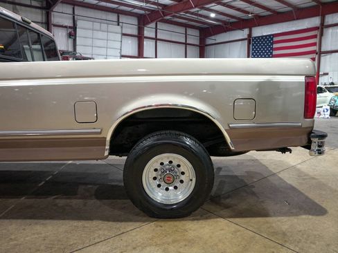 Used 1993 Ford F150 XL AWD/4WD image 5
