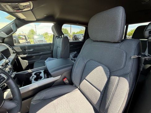 New 2026 RAM 1500 Express AWD/4WD image 13