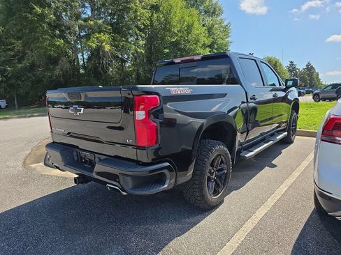 Used 2021 Chevrolet Silverado 1500 LT Trail Boss w/ Convenience Package II AWD/4WD image 3