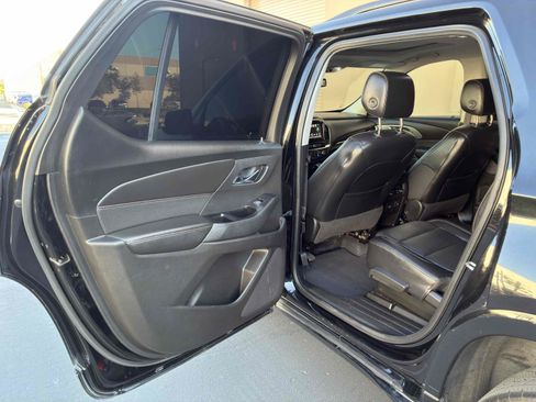 Used 2019 Chevrolet Traverse Premier w/ Redline Edition FWD image 53