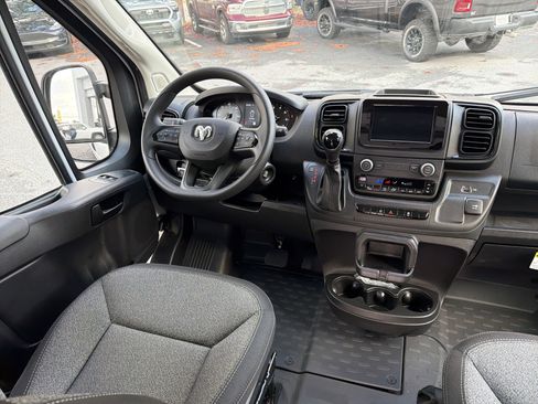 Used 2025 RAM ProMaster 2500 image 21