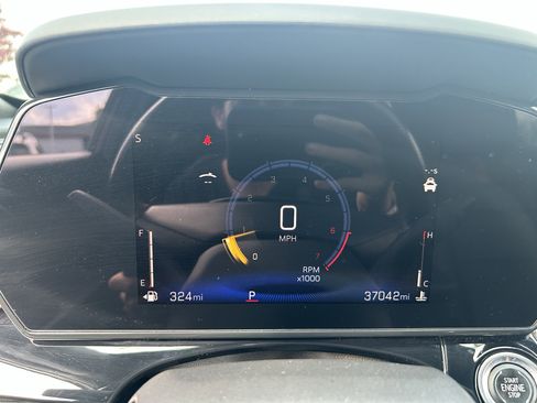 Used 2024 Chevrolet Trax RS w/ Sunroof Package image 11