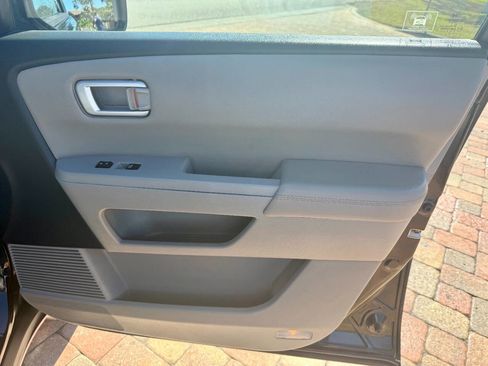 Used 2011 Honda Pilot EX-L image 31