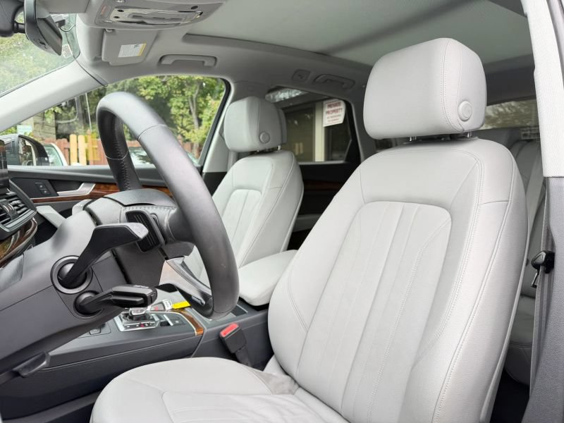 Used 2018 Audi Q5 2.0T Premium Plus AWD/4WD image 12