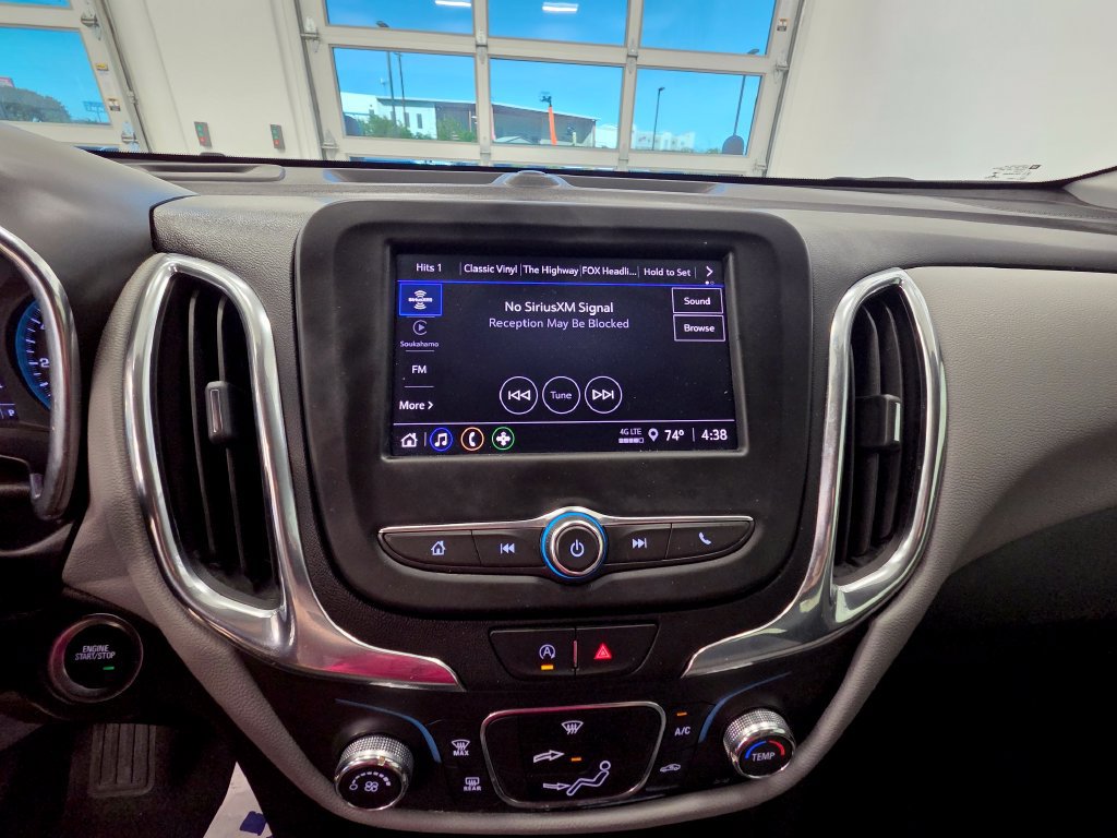 Used 2023 Chevrolet Equinox LS FWD image 15
