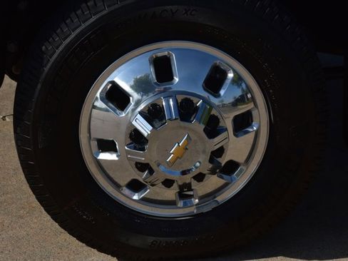 Used 2025 Chevrolet Silverado 3500 LTZ w/ LTZ Plus Package AWD/4WD image 11