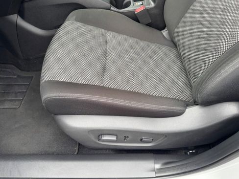 Used 2022 Nissan Rogue Sport SV image 14