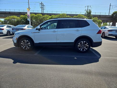 Used 2023 Volkswagen Tiguan S image 8