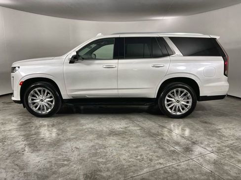 Certified 2021 Cadillac Escalade Premium Luxury w/ LPO, Illumination Package image 5