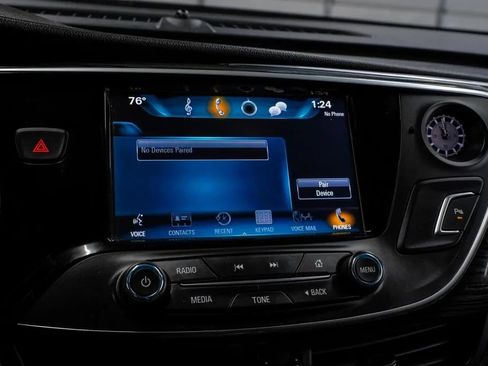 Used 2017 Buick Envision Essence FWD image 32