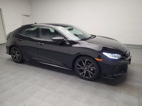Used 2018 Honda Civic Sport image 11
