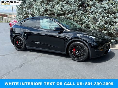 Used 2023 Tesla Model Y Long Range AWD/4WD image 11