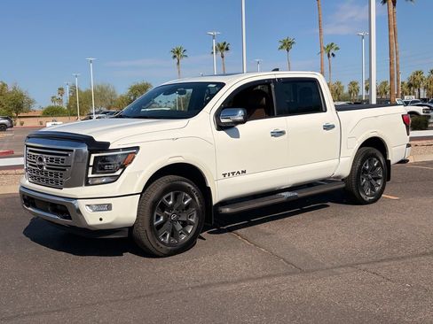 Certified 2023 Nissan Titan Platinum Reserve w/ Moonroof Package AWD/4WD image 2