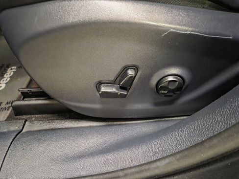 Used 2014 Jeep Cherokee Limited AWD/4WD image 15